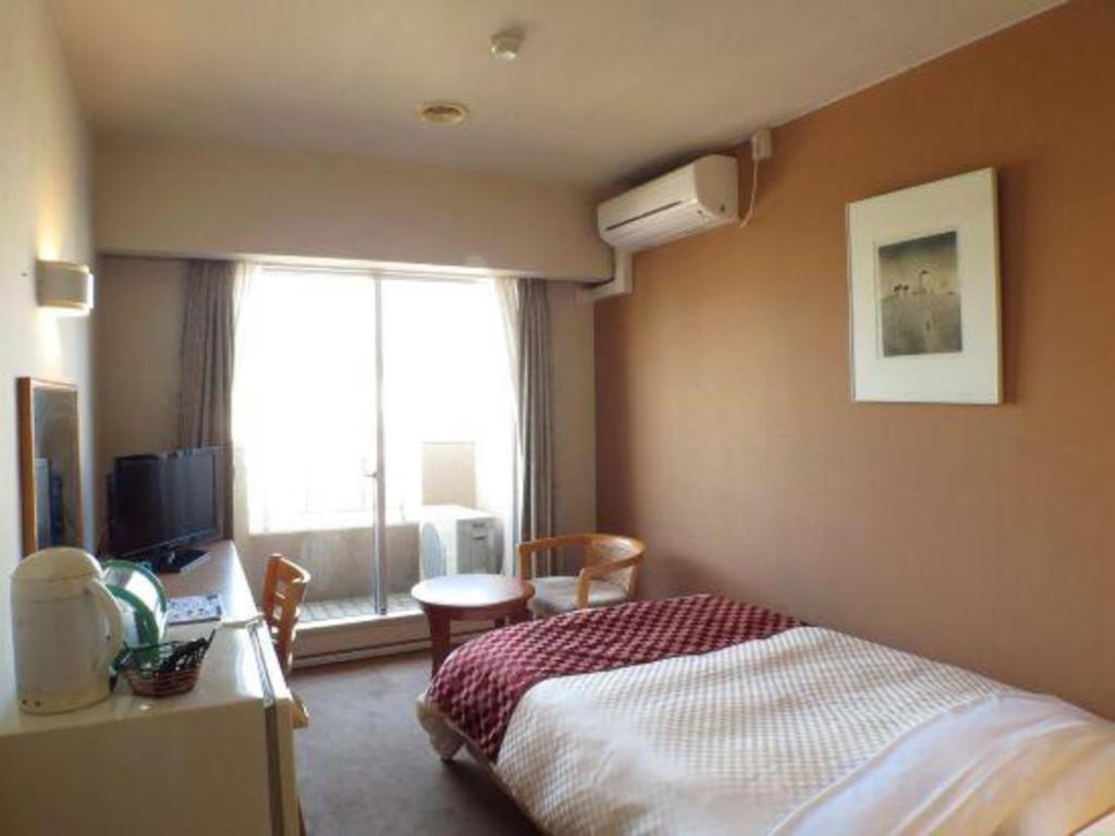 Hotel Tenchikaku Hitacsi Kültér fotó