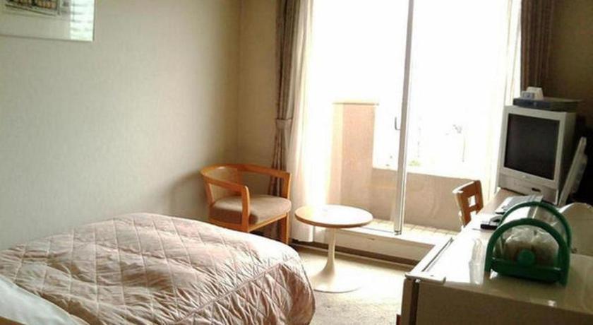 Hotel Tenchikaku Hitacsi Kültér fotó